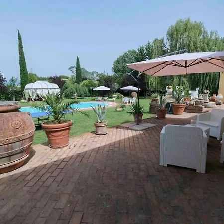 Fiore Luxury Pool & Garden *