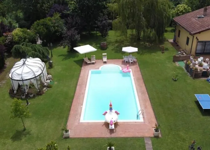 Fiore Luxury Pool & Garden Villa Pisa