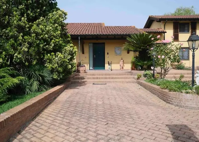 Fiore Luxury Pool & Garden Pisa